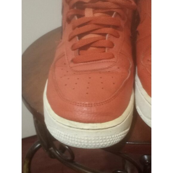 Size 9.5 - Nike Air Force 1 Low \'07 LV8 Next Nature Sun Club - Shark\'s Fin 2022 main image 11